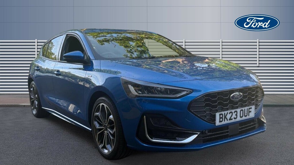Ford Focus St-line Vignale Blue