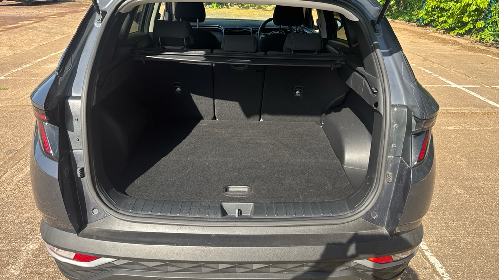 Hyundai Tucson Se Connect Grey #4