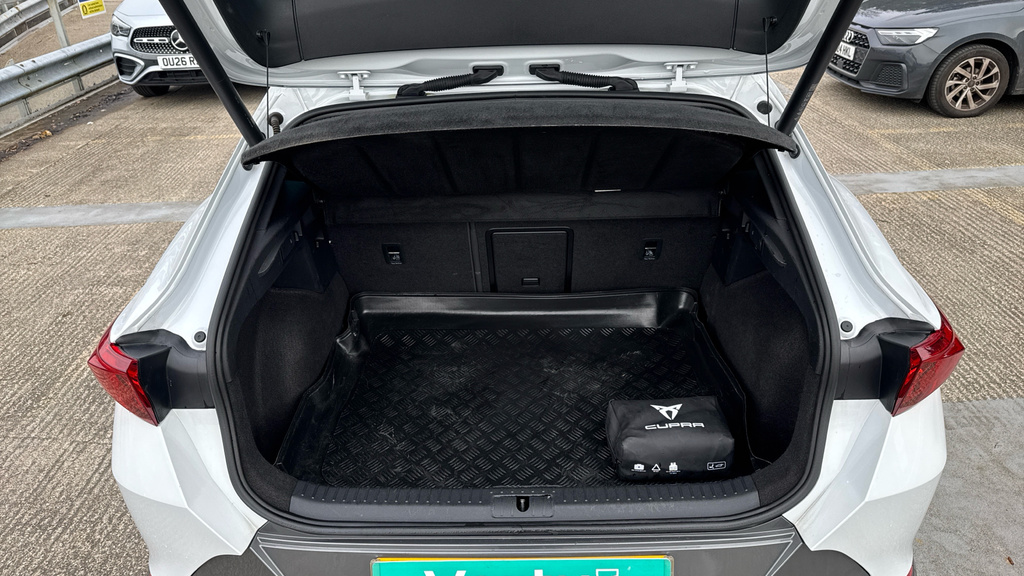 Cupra Formentor Vz3 White #4