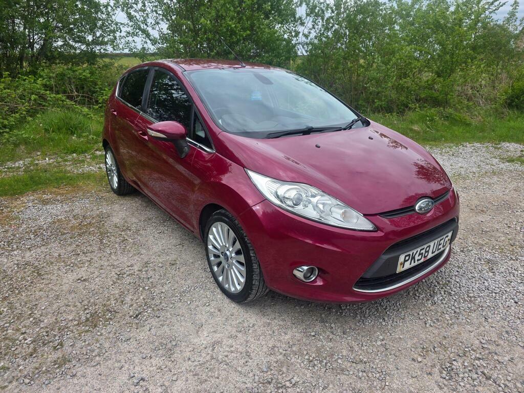 Ford Fiesta 1.4 Titanium Red