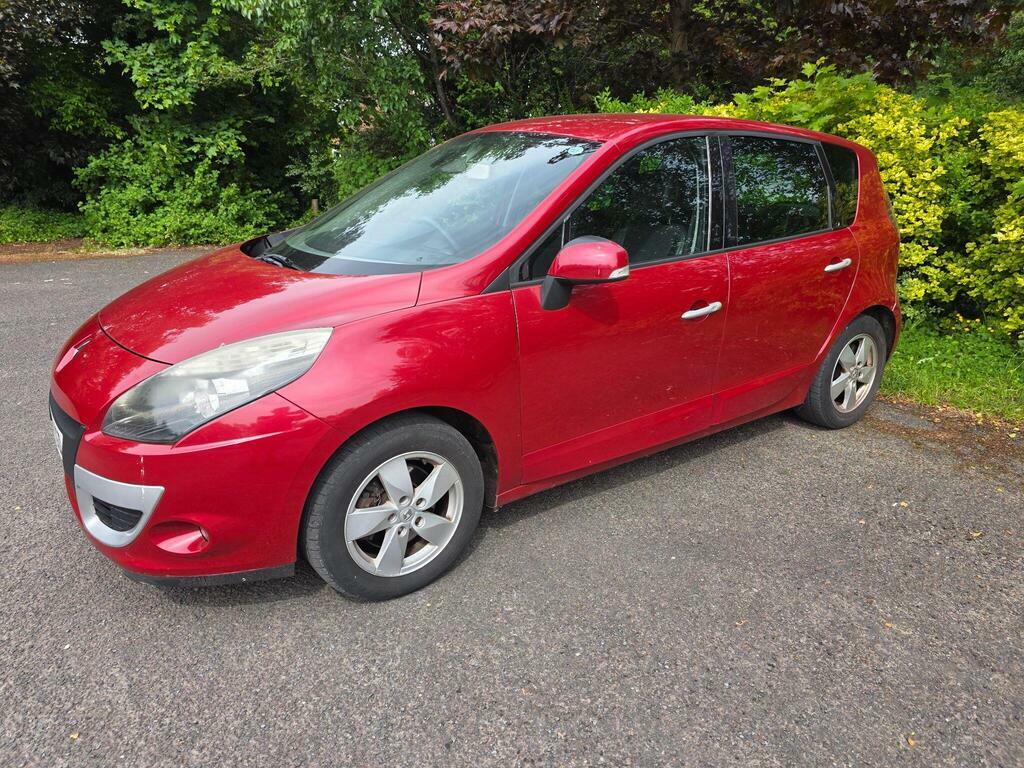 Renault Scenic 1.5 Dci Dynamique Tomtom Euro 5 Red #4