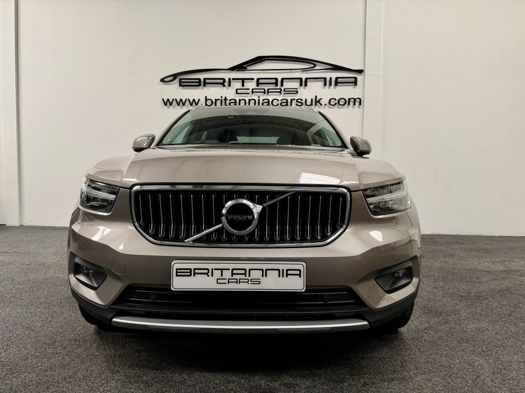 Volvo XC40 2.0 D4 Inscription Pro Awd KM20OCL Grey #3