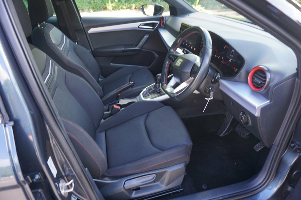 Seat Arona 1L Fr CU74PUJ Grey #4