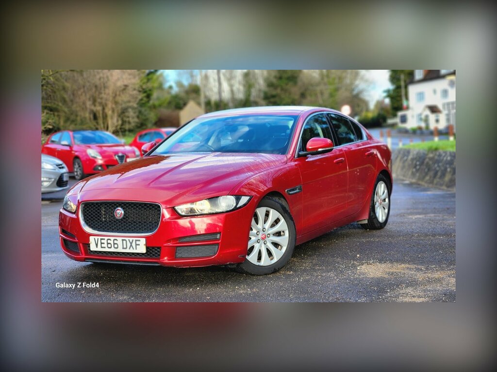 Jaguar XE 2.0D Prestige Saloon Euro 6 Ss Red