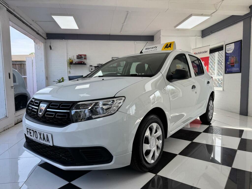 Dacia Sandero Hatchback 1.0 Sce Essential Euro 6 202070 FE70XAA White #3