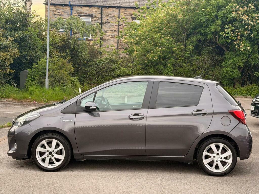 Toyota Yaris 1.5 Vvt-h Excel E-cvt Euro 6 S S SD67DVC Grey #5