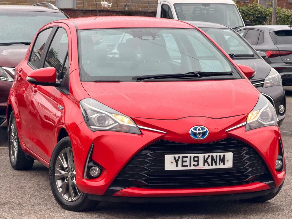 Toyota Yaris 1.5 Vvt-h Icon E-cvt Euro 6 S S Red