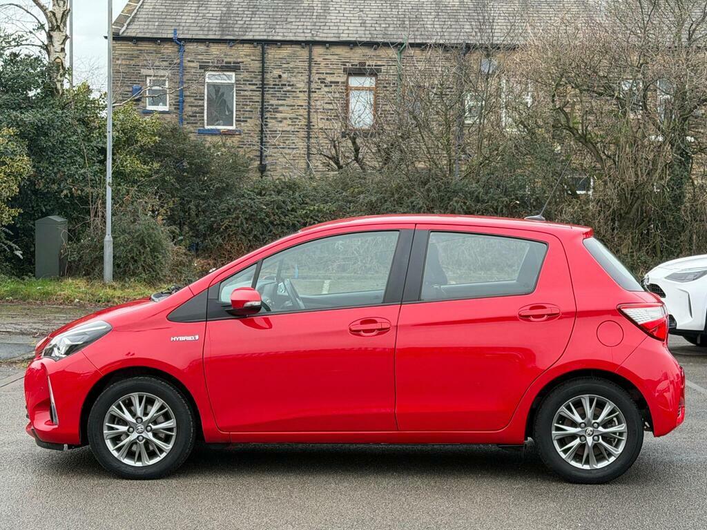 Toyota Yaris 1.5 Vvt-h Icon Tech E-cvt Euro 6 S S RA17KVC Red #5