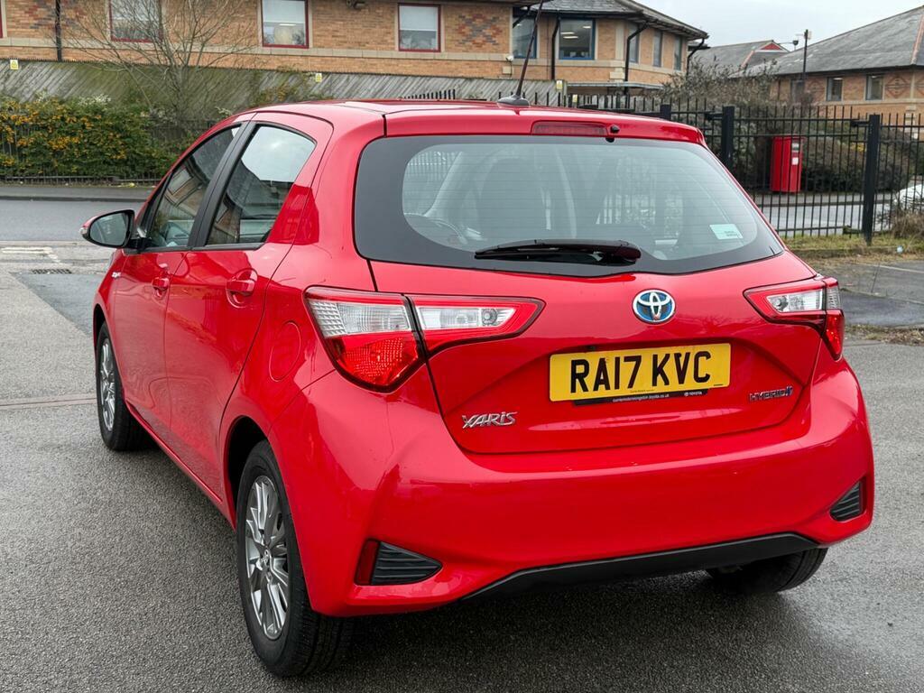 Toyota Yaris 1.5 Vvt-h Icon Tech E-cvt Euro 6 S S RA17KVC Red #6