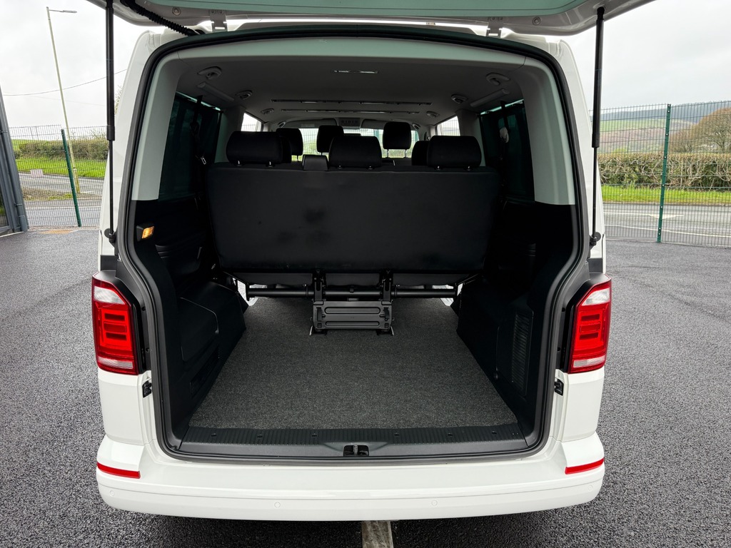 Volkswagen Transporter Shuttle 2.0 Tdi Bluemotion Tech Se 150 7 Speed Dsg Lw White #3