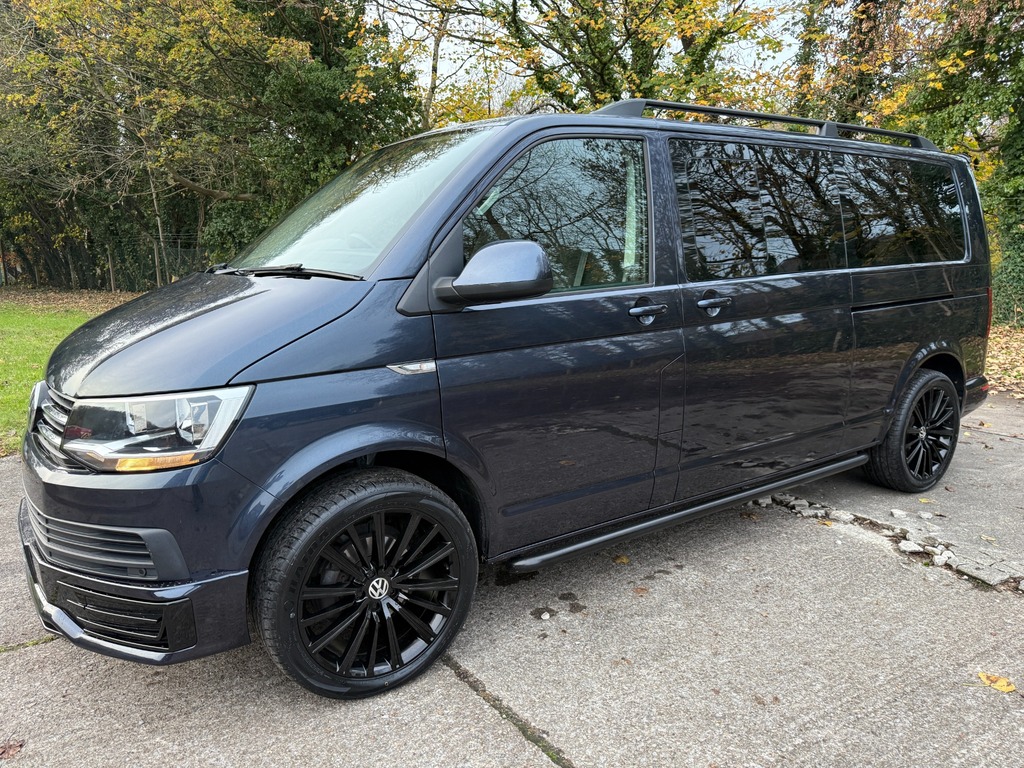 Volkswagen Transporter Shuttle Kombi Shuttle 2.0 Tdi Se Lwb In Star Blue