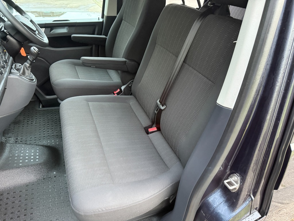Volkswagen Transporter Shuttle Kombi Shuttle 2.0 Tdi Se Lwb In Star Blue #3
