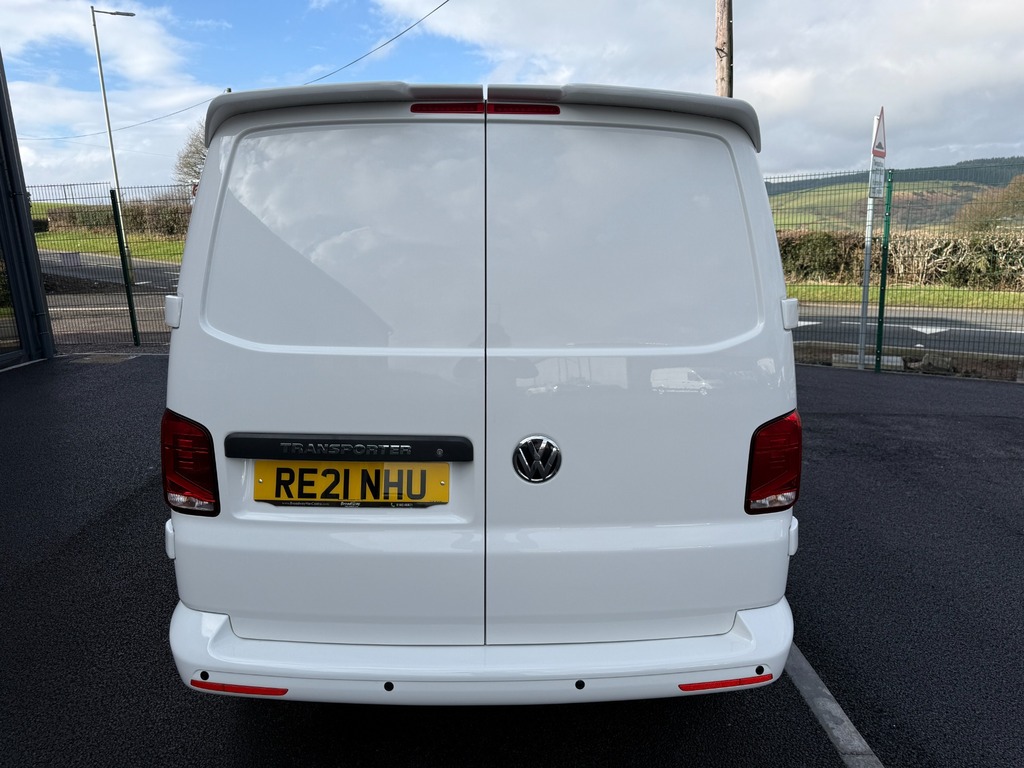 Volkswagen Transporter 2.0 Tdi 150 6 Speed Startline Panel Van RE21NHU White #6