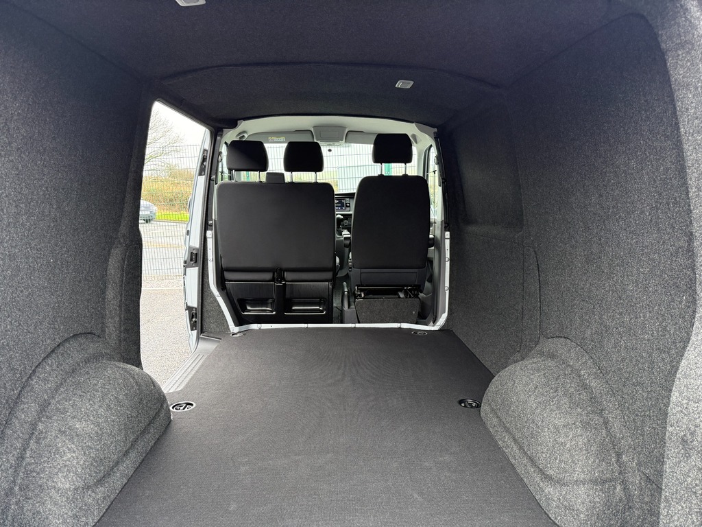 Volkswagen Transporter 2.0 Tdi 150 7 Speed Dsg Startline Panel Van 5 VO21ZBG Silver #4