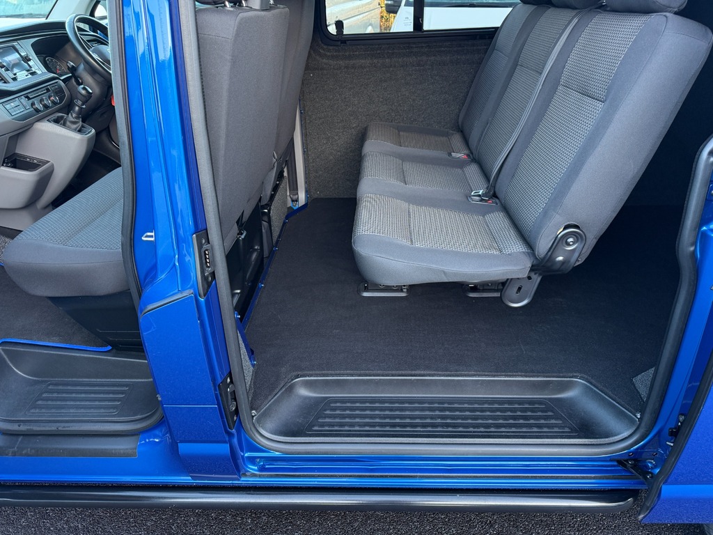 Volkswagen Transporter 2.0 Tdi 6 Seat Kombi Highline Sw VO23NPX Blue #3