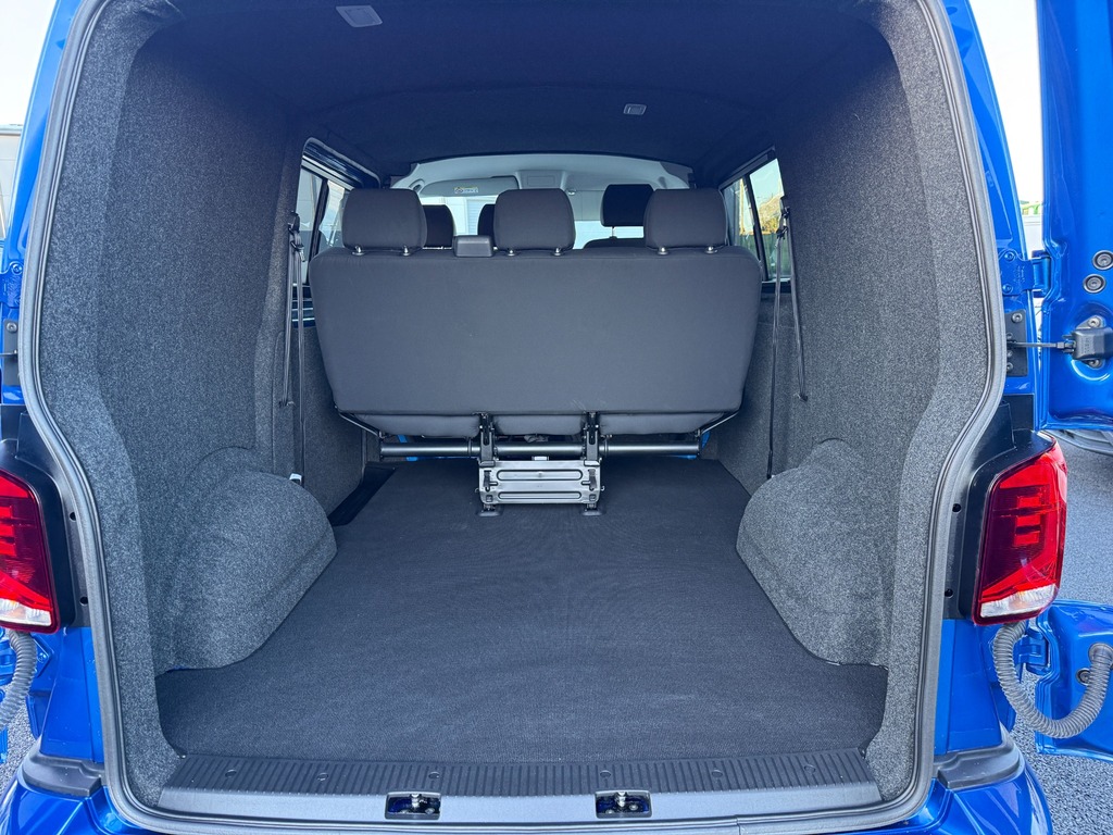 Volkswagen Transporter 2.0 Tdi 6 Seat Kombi Highline Sw VO23NPX Blue #2