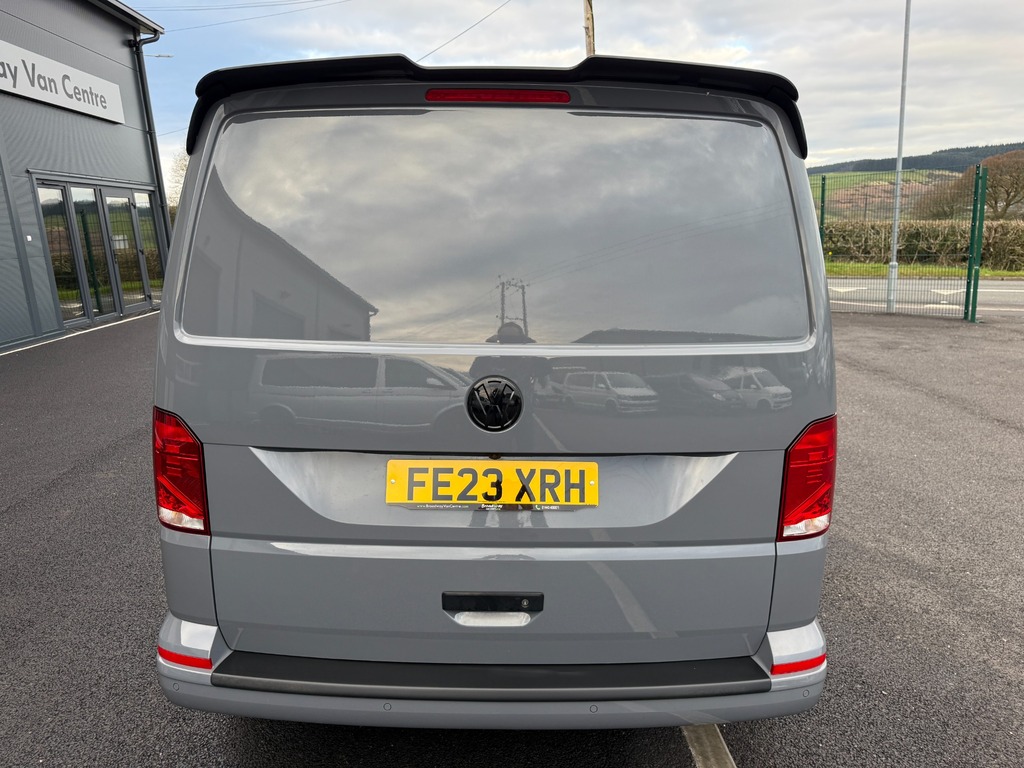 Volkswagen Transporter 2.0 Tdi 150 6 Speed 6 Seat Kombi Highline Dies FE23XRH Grey #5