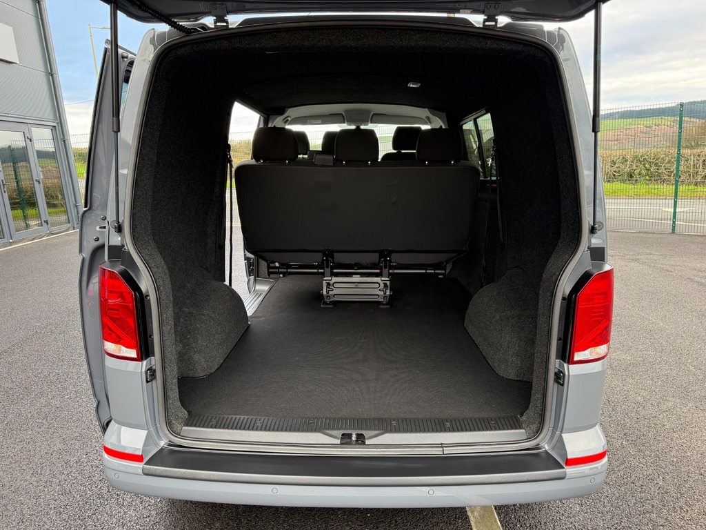 Volkswagen Transporter 2.0 Tdi 150 6 Speed 6 Seat Kombi Highline Dies FE23XRH Grey #3