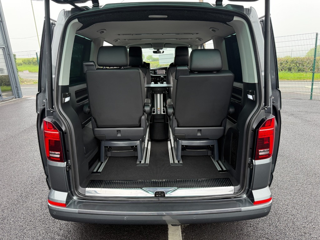 Volkswagen Caravelle 2.0 Tdi Executive Mpv 150 7 Speed Dsg Die WX70AZZ Grey #4