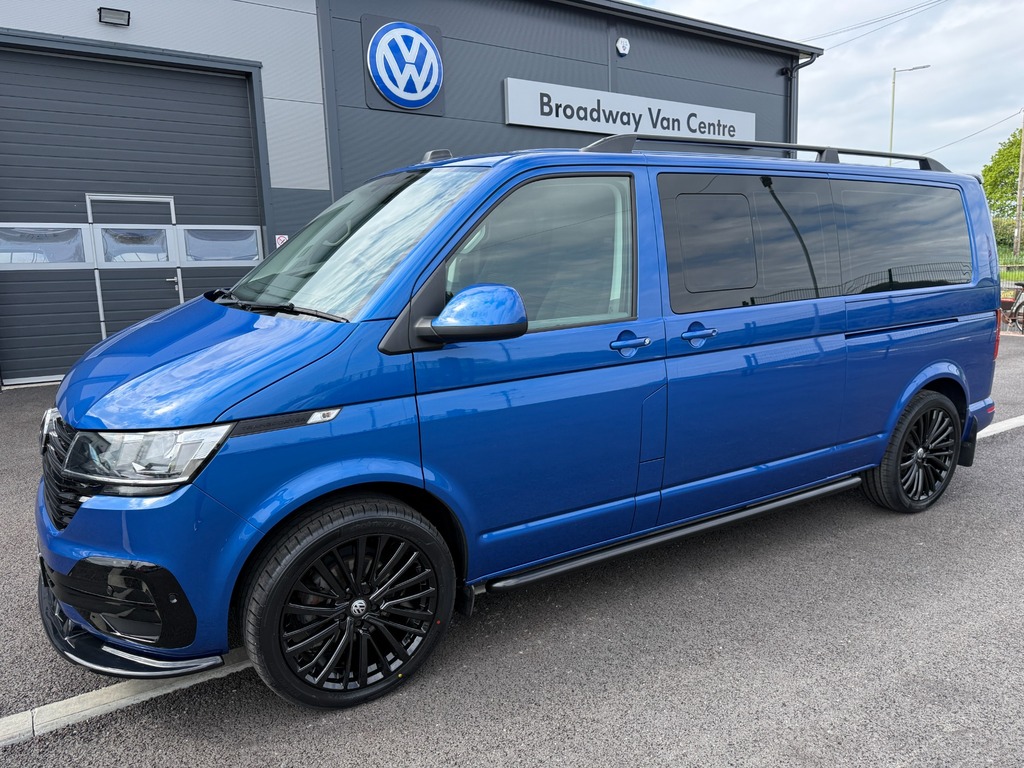 Volkswagen Transporter Shuttle 2.0 Tdi Se 150 7 Speed Dsg Lwb In Ravenna Blu Blue