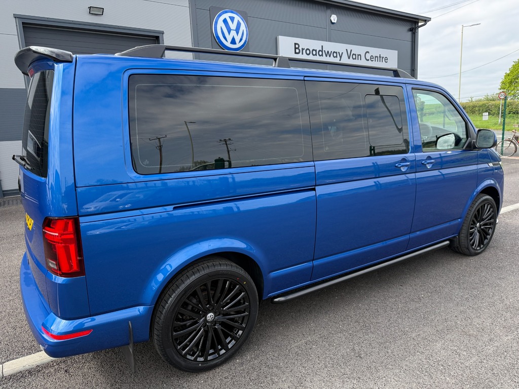 Volkswagen Transporter Shuttle 2.0 Tdi Se 150 7 Speed Dsg Lwb In Ravenna Blu Blue #6