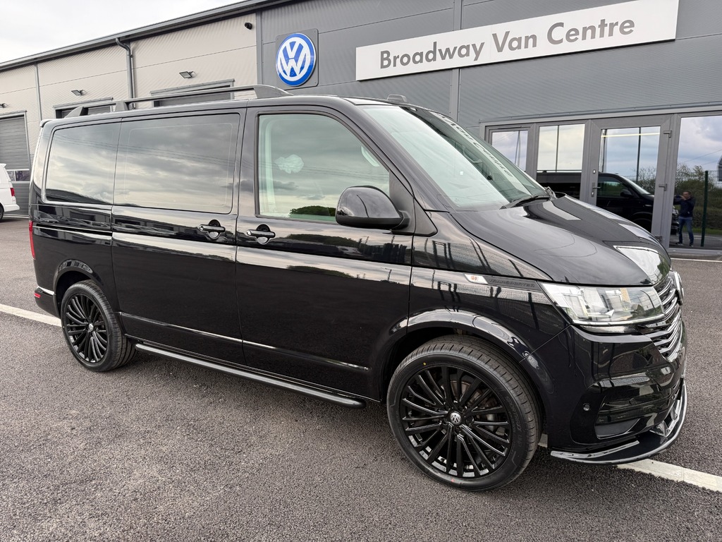 Volkswagen Transporter Shuttle 2.0 Tdi Se 150 7 Speed Dsg Swb In Black - Eur HJ21XBR Black #2