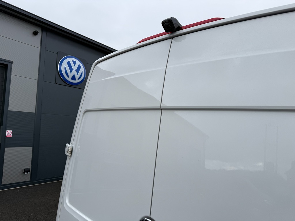 Volkswagen Crafter 2.0 Tdi Cr35 140 6 Speed Commerce Plus Panel Van 5 GU25RVP White #5