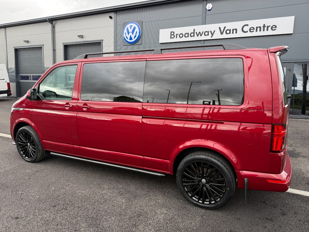 Volkswagen Transporter Shuttle 2.0 Tdi Se 150 7 Speed Dsg Lwb In Fortana Red Red #6