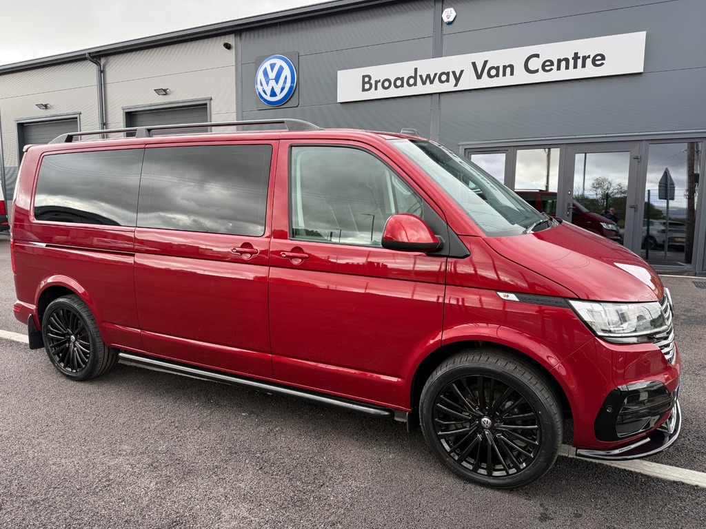 Volkswagen Transporter Shuttle 2.0 Tdi Se 150 7 Speed Dsg Lwb In Fortana Red Red #2