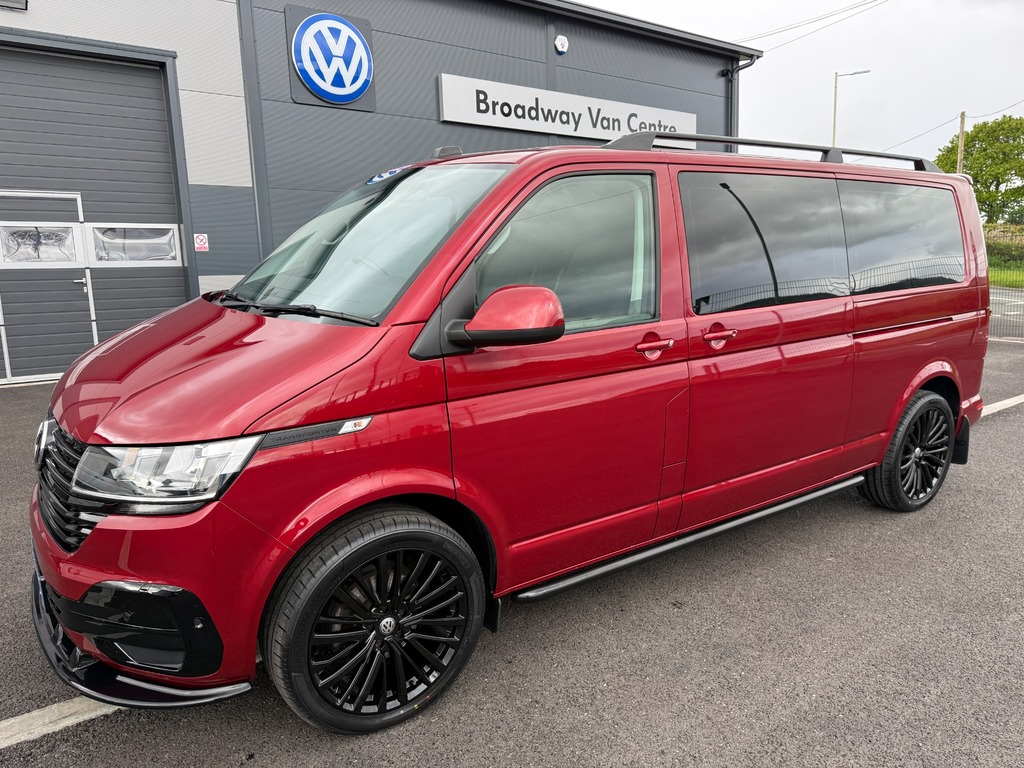 Volkswagen Transporter Shuttle 2.0 Tdi Se 150 7 Speed Dsg Lwb In Fortana Red Red