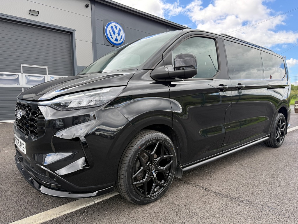 Ford Tourneo Custom 2.0 320 Ecoblue Titanium Minibus Double Cab Di Black #5