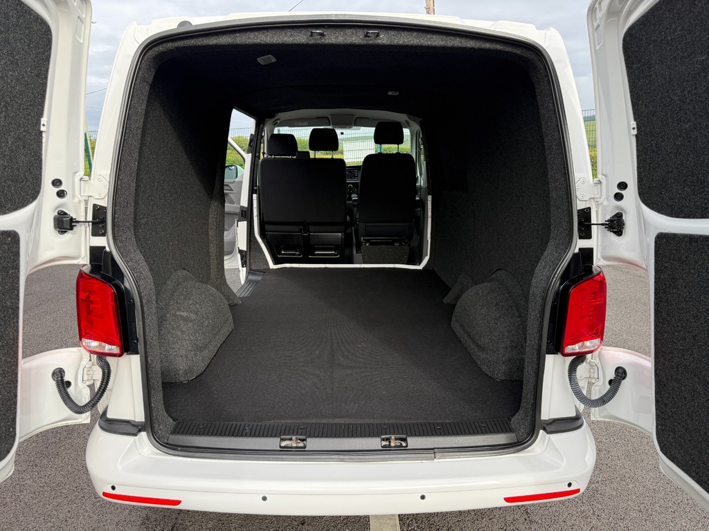Volkswagen Transporter 2.0 Tdi Startline Panel Van Lwb GF70NBM White #4
