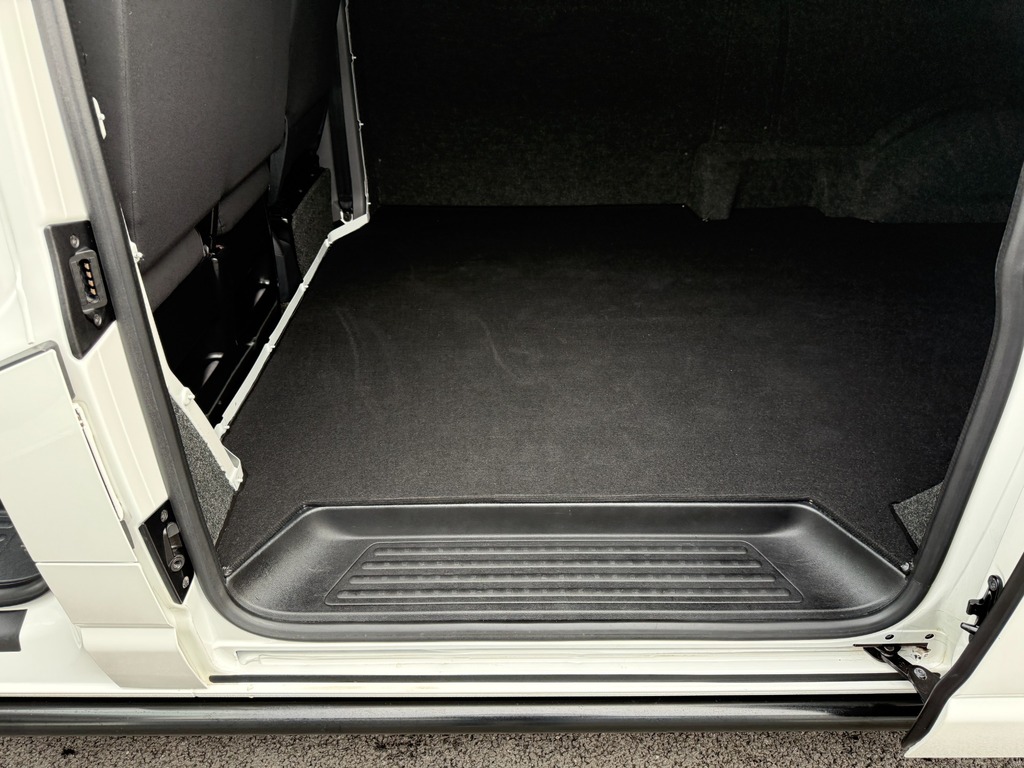 Volkswagen Transporter 2.0 Tdi Startline Panel Van Lwb GF70NBM White #3