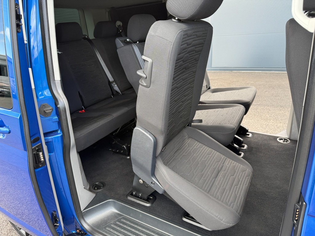 Volkswagen Transporter Shuttle 2.0 Tdi Se 150 7 Speed Dsg Swb In Ravenna Blue - E Blue #4