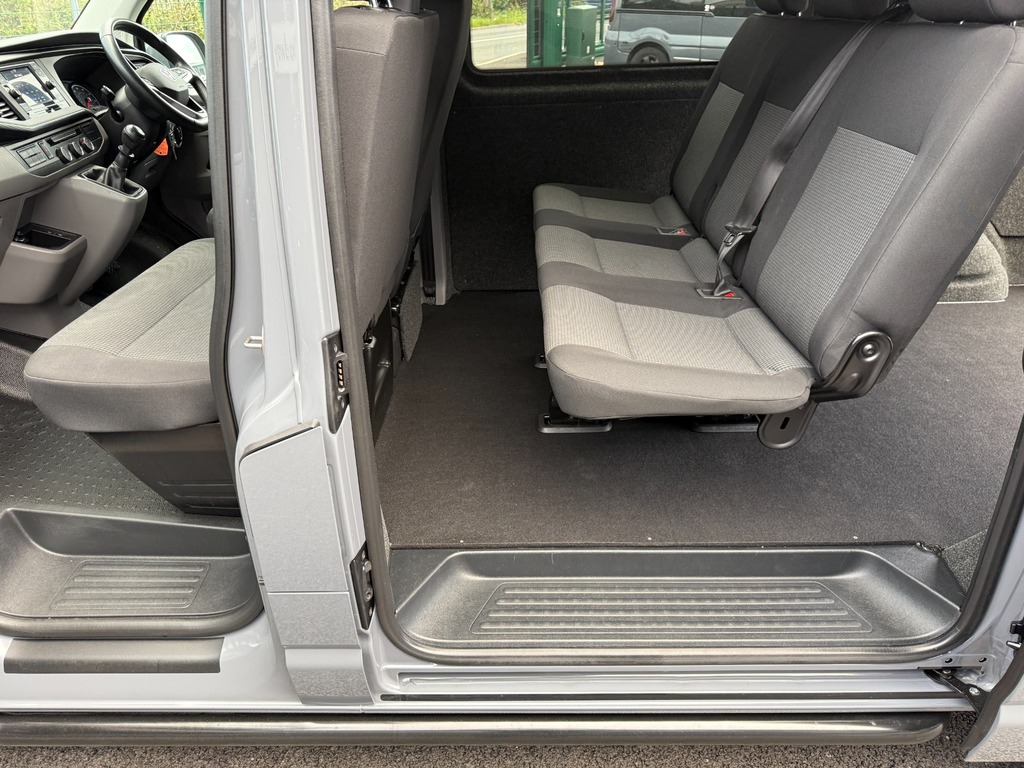 Volkswagen Transporter 2.0 Tdi 6 Seat Kombi Startline S DF24XAJ Grey #4