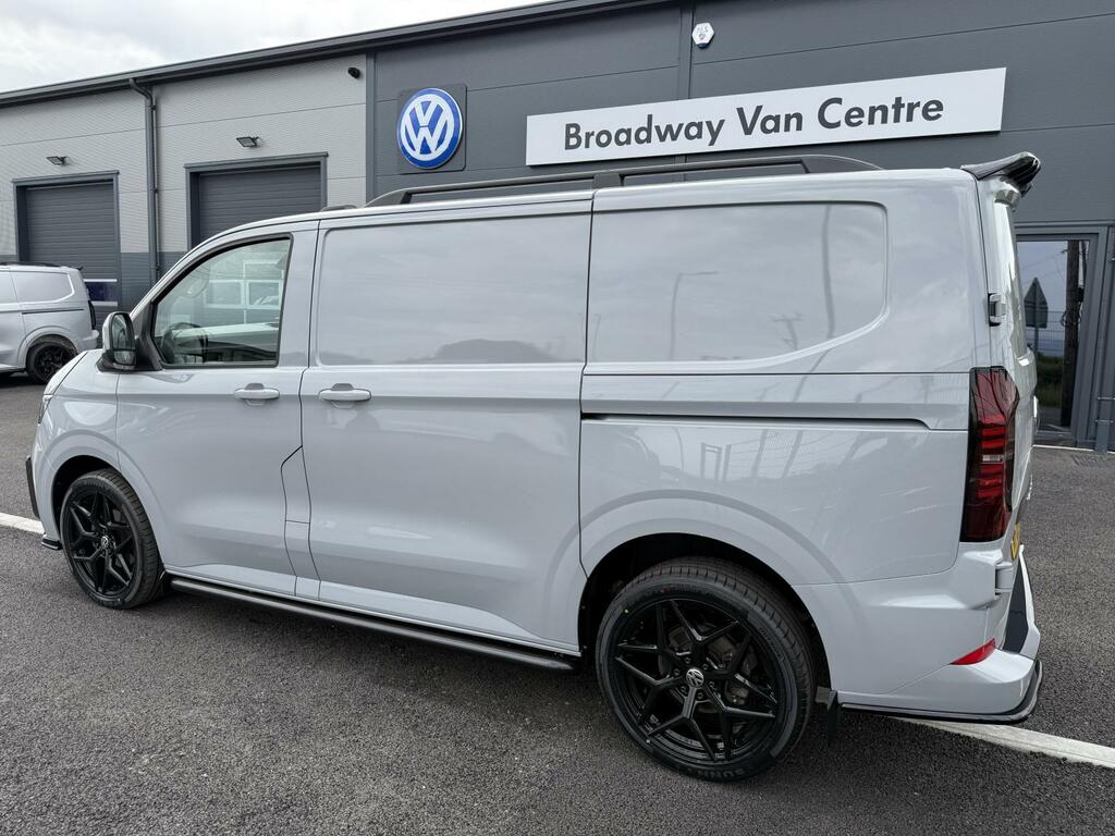Volkswagen Transporter 2.0 Tdi T7 150 6 Speed Black Edition Commerce Pro RF25VVX Grey #5