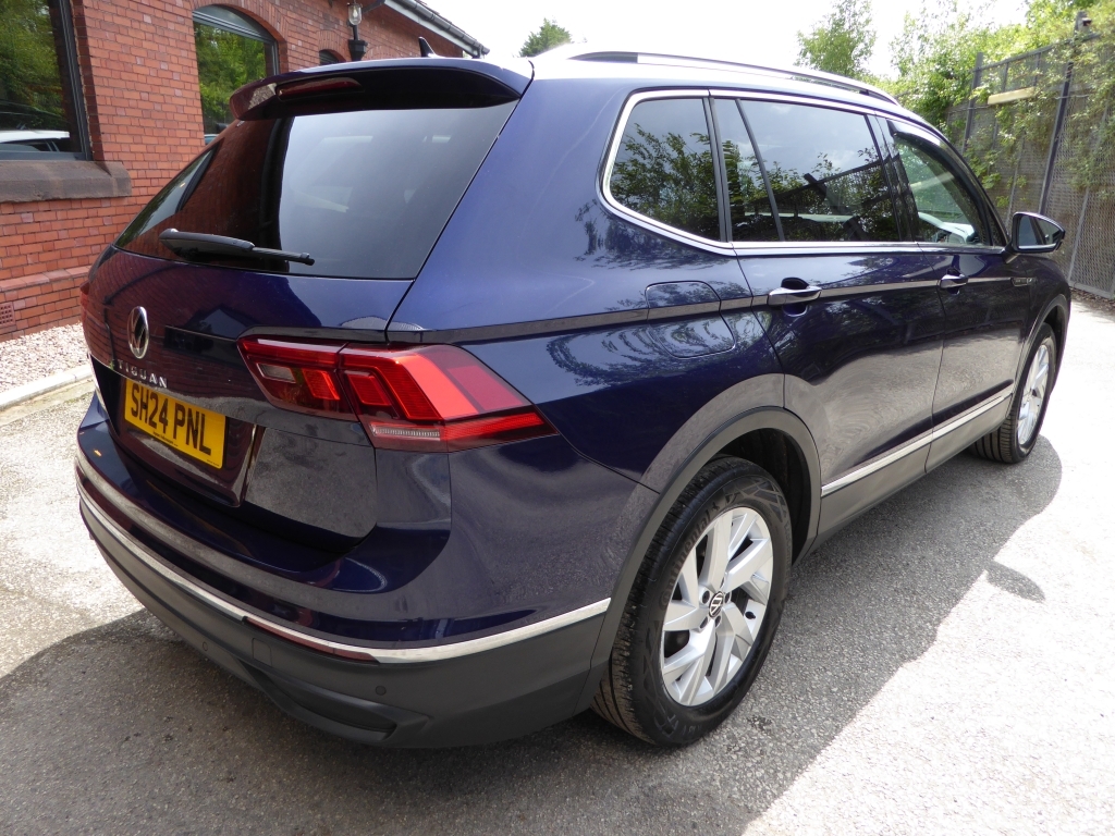 Volkswagen Tiguan Allspace 1.5 Life Tsi Blue #3