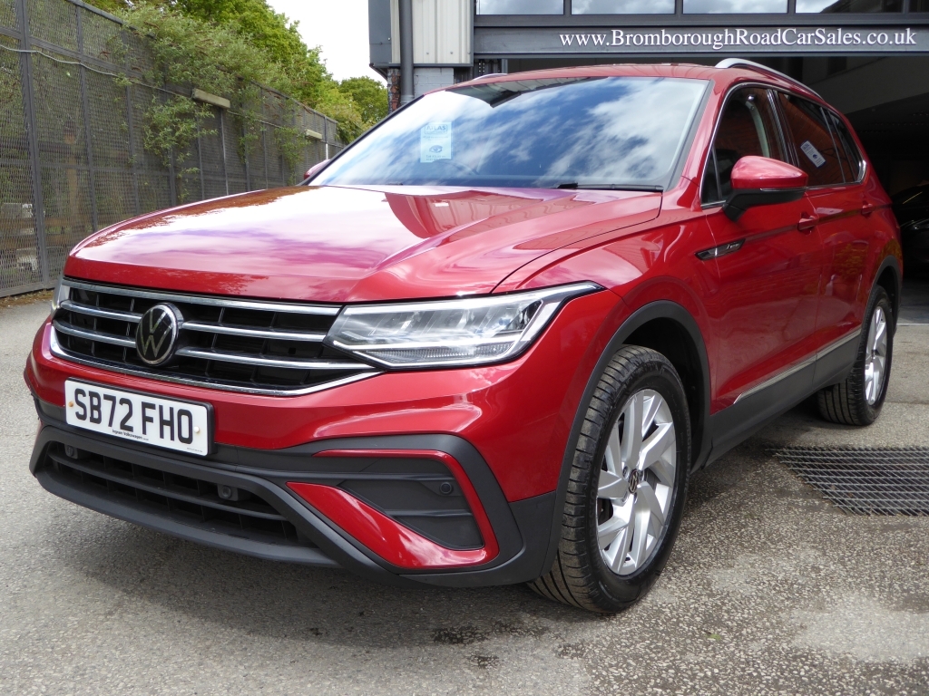 Volkswagen Tiguan Allspace 1.5 Life Tsi Dsg Red