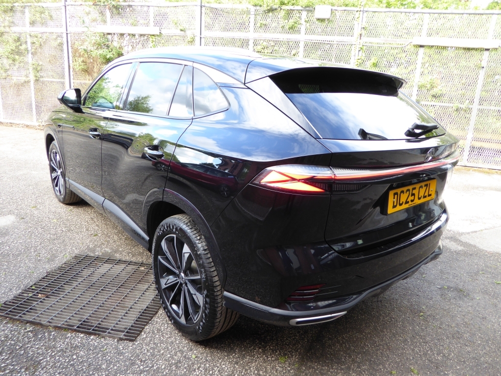 MG HS 1.5 Trophy DC25CZL Black #4
