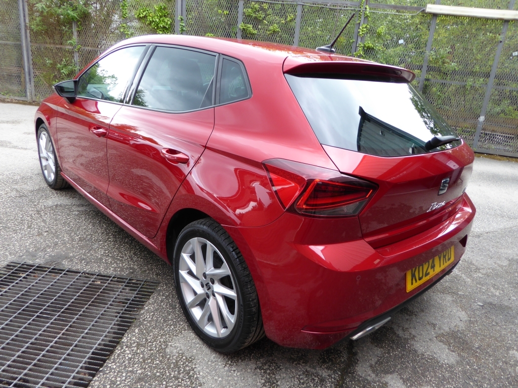 Seat Ibiza 1.0 Ecotsi Fr Red #4