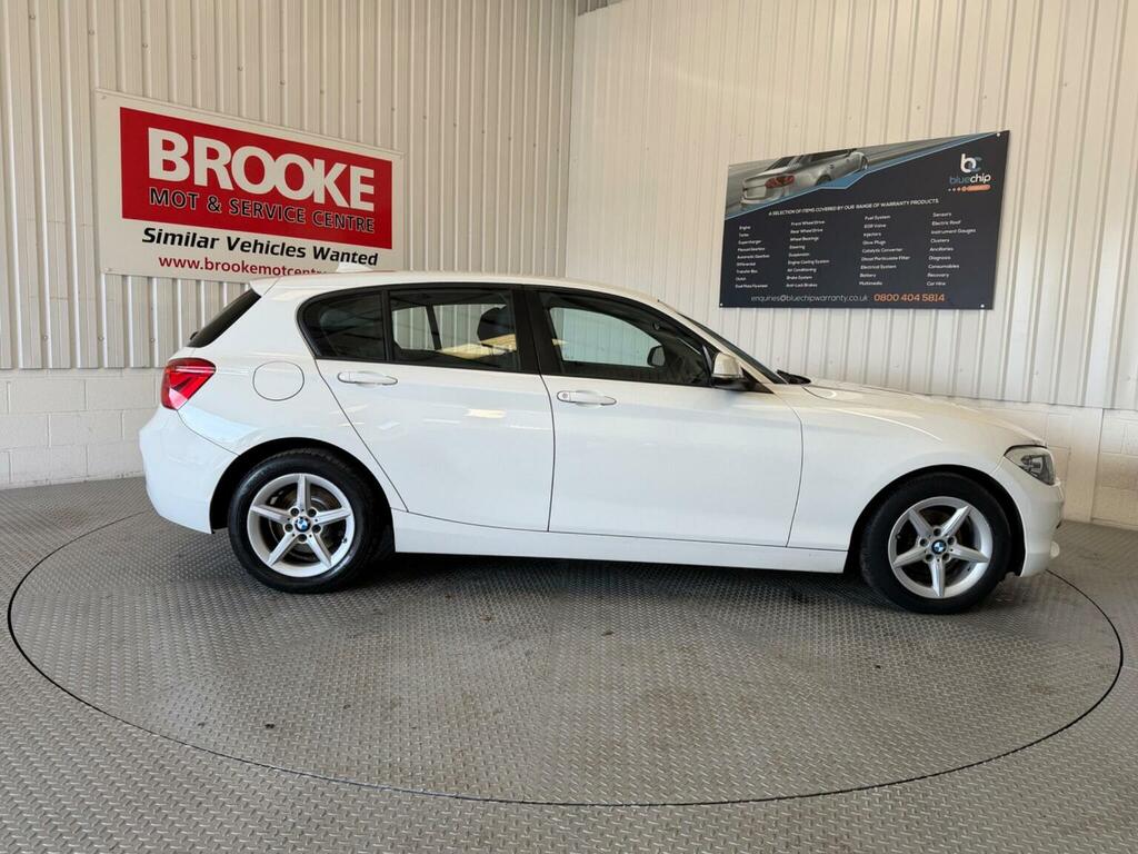 BMW 1 Series Hatchback 1.5 118I Se Euro 6 Ss 201717 LO17UGT White #2