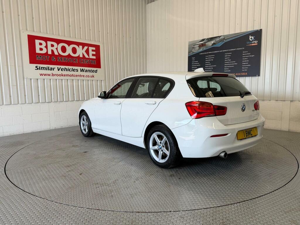 BMW 1 Series Hatchback 1.5 118I Se Euro 6 Ss 201717 LO17UGT White #5