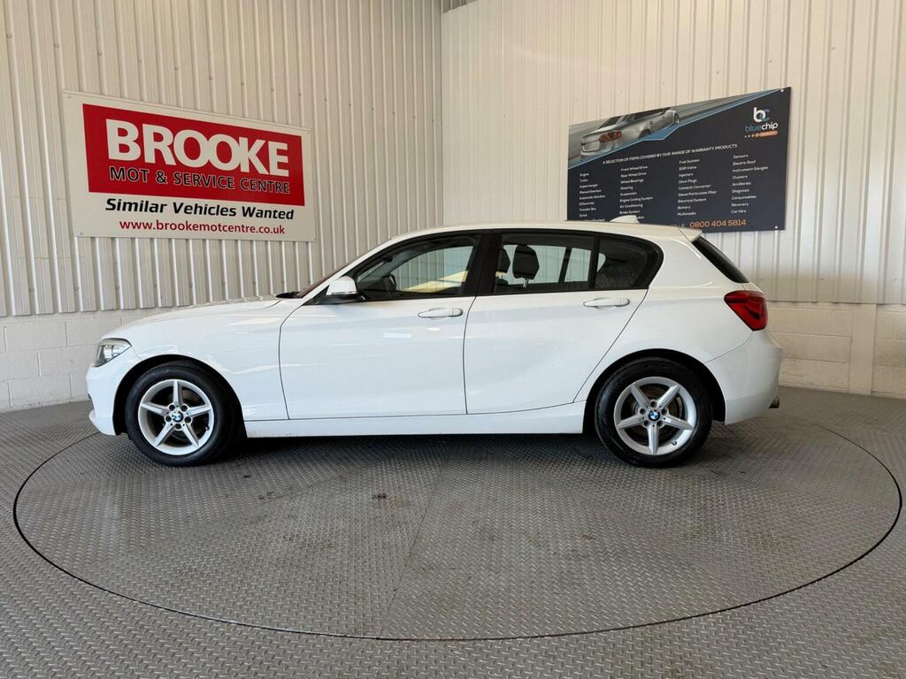 BMW 1 Series Hatchback 1.5 118I Se Euro 6 Ss 201717 LO17UGT White #6