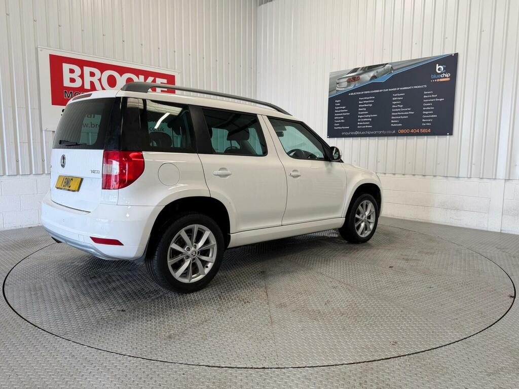 Skoda Yeti Suv 1.2 Tsi Se Euro 5 201414 HW14JHK White #3