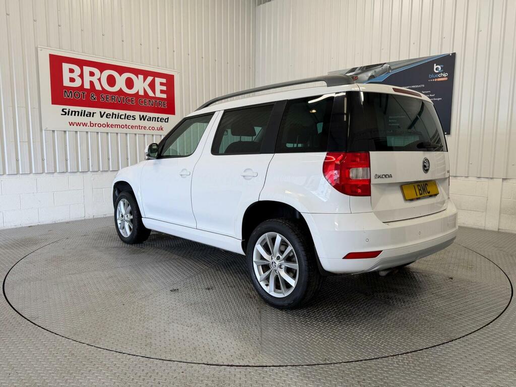 Skoda Yeti Suv 1.2 Tsi Se Euro 5 201414 HW14JHK White #5