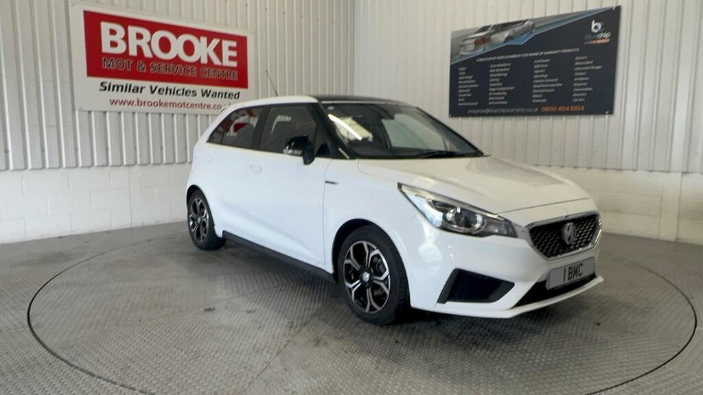 MG MG3 Hatchback 1.5 Vti-tech Excite Euro 6 Ss 20 White
