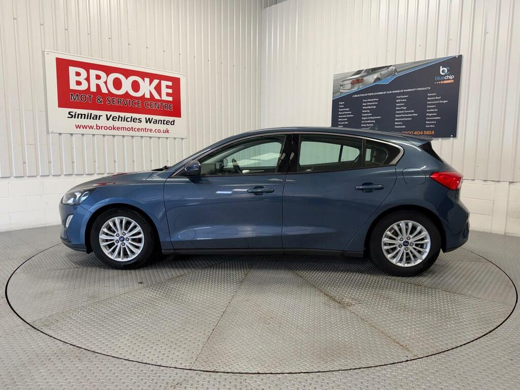 Ford Focus Hatchback 1.5 Ecoblue Titanium Euro 6 Ss 5 FA19CVR Blue #6