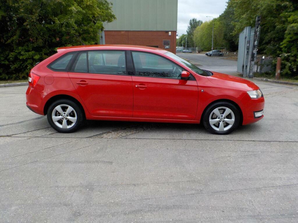 Skoda Rapid Spaceback 1.6 Tdi Se Euro 5 Red