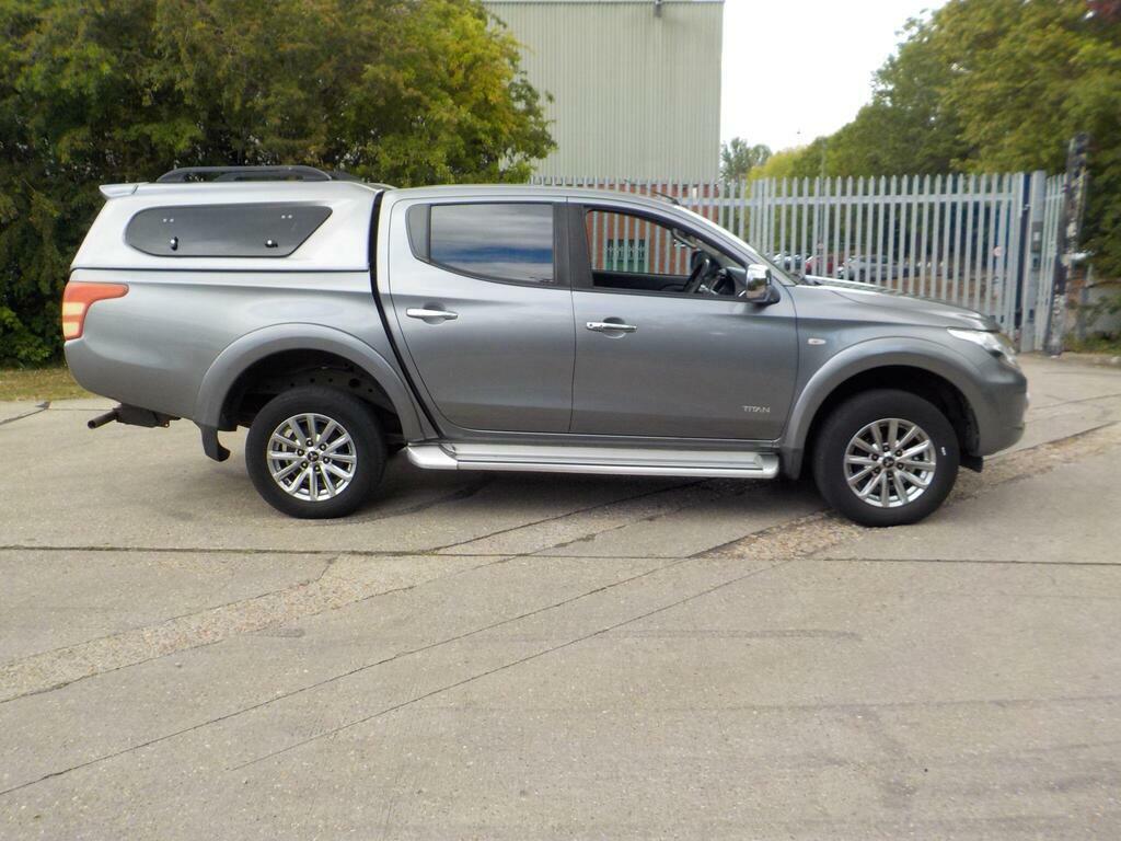 Mitsubishi L200 2.4 Di-d Dc Titan 4Wd Euro 6 WR67NPZ Grey #5