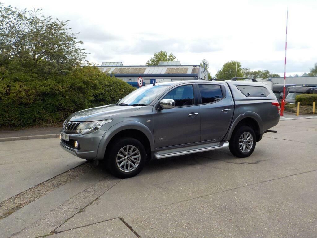 Mitsubishi L200 2.4 Di-d Dc Titan 4Wd Euro 6 WR67NPZ Grey #4